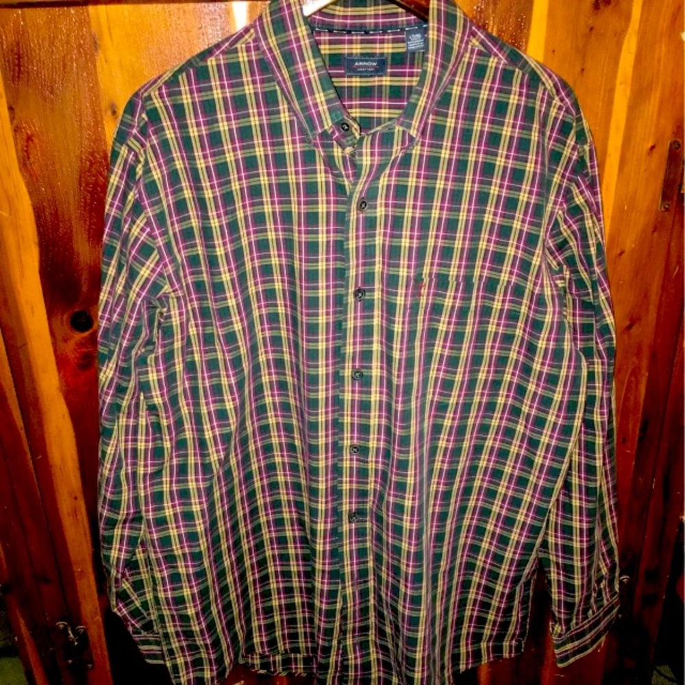 Men’s Plaid Arrow Button down shirt